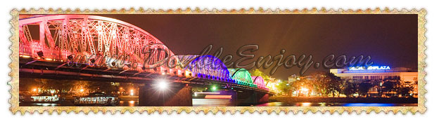 สะพานสายรุ้ง แม่น้ำหอม